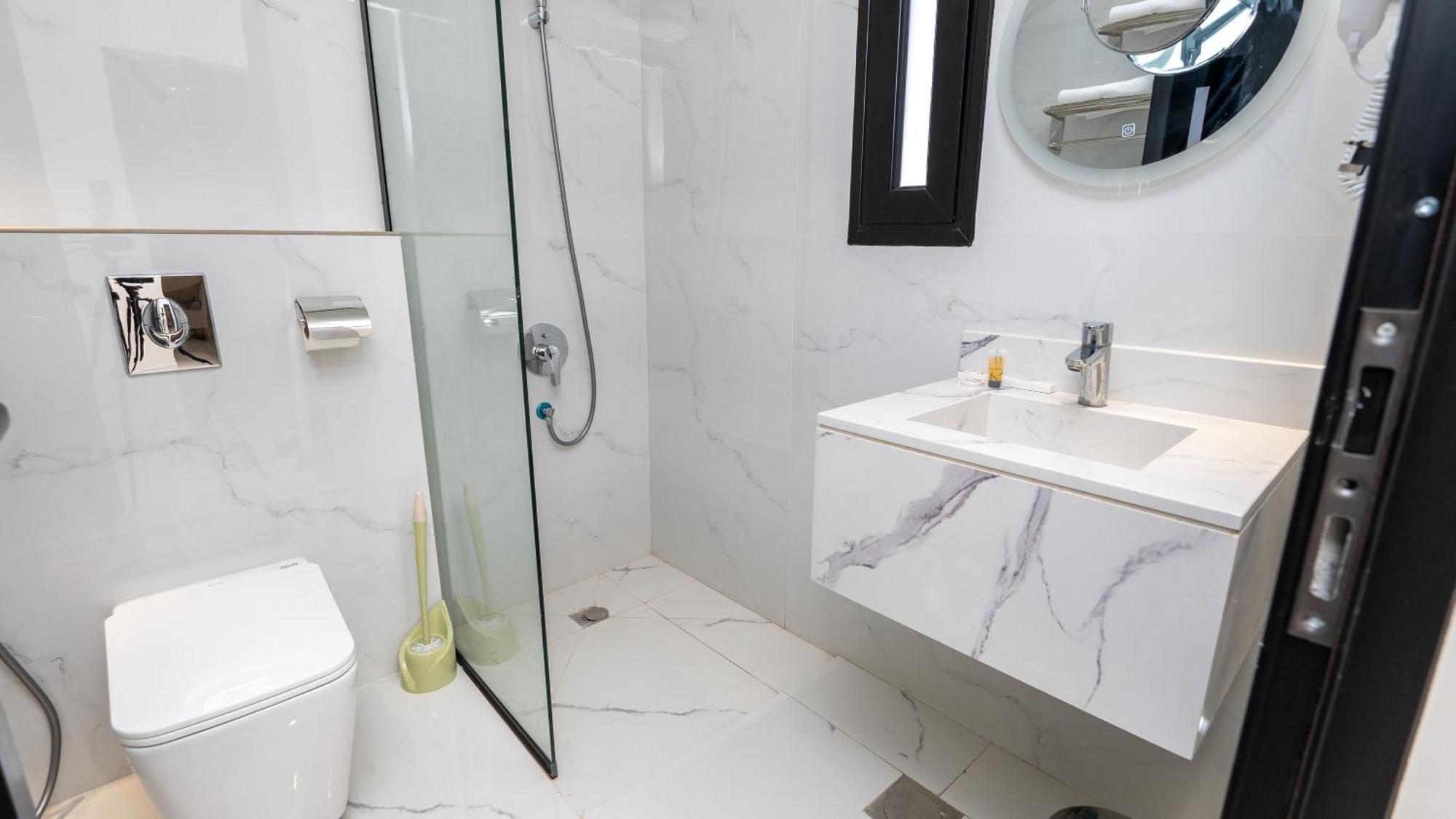 Apartment دار الرياض للشقق المخدومة بالخبر 2 *
